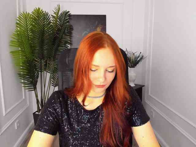 TinaGeroll webcam