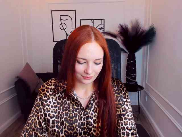TinaGeroll webcam
