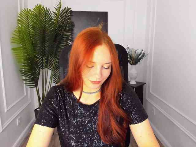 TinaGeroll webcam