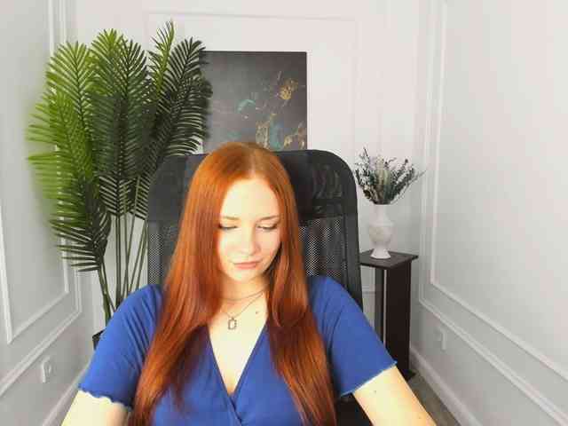 TinaGeroll webcam