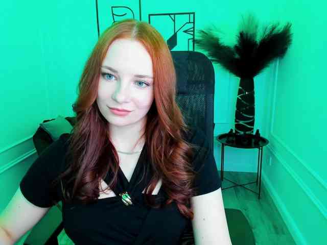TinaGeroll webcam