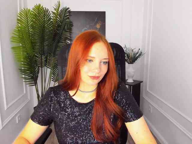 TinaGeroll webcam