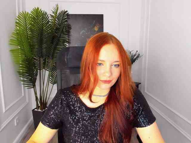 TinaGeroll webcam