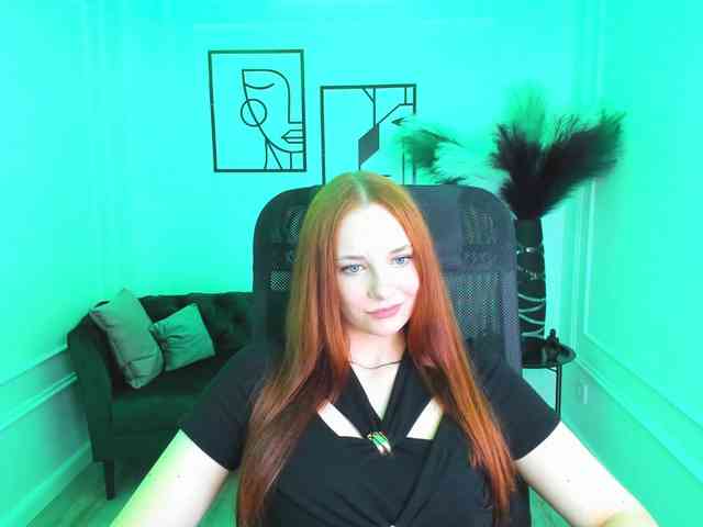 TinaGeroll webcam