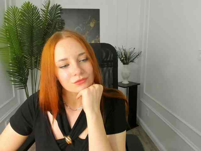 TinaGeroll webcam