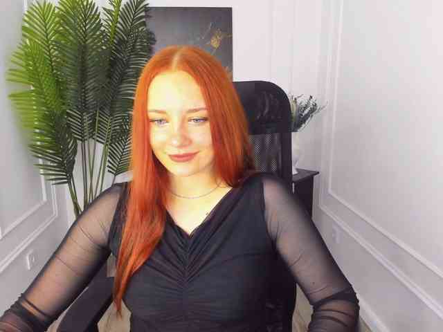 TinaGeroll webcam