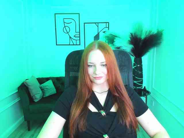 TinaGeroll webcam