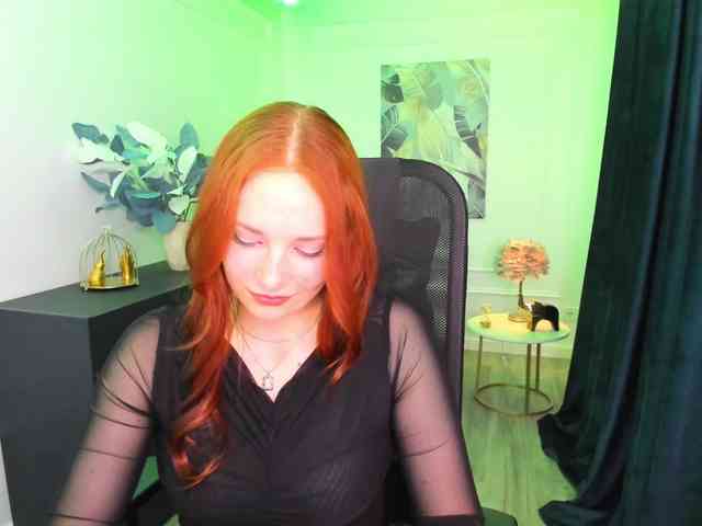 TinaGeroll webcam