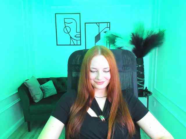 TinaGeroll webcam