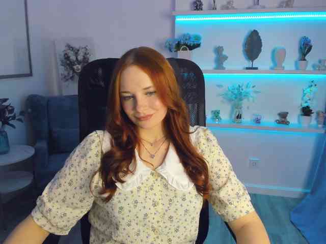 TinaGeroll webcam