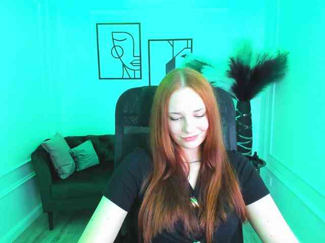 TinaGeroll webcam