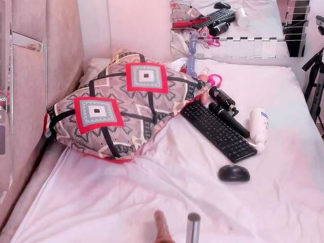 Zareen- webcam