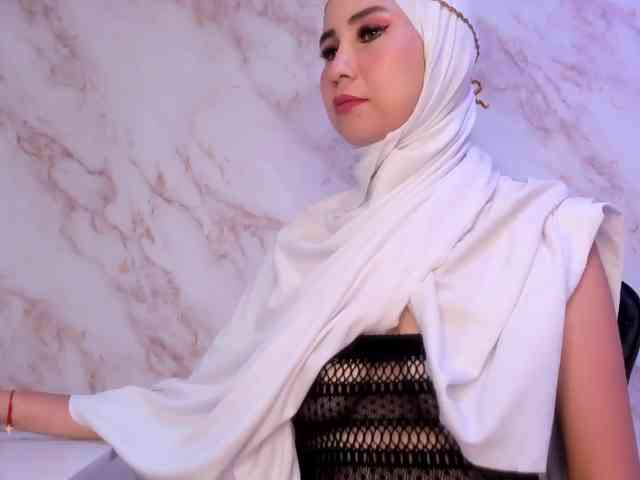 Zareen- webcam