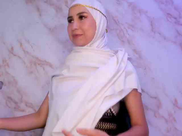 Zareen- webcam