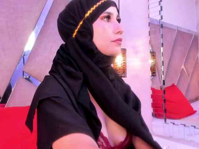 Zareen- webcam