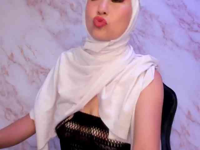 Zareen- webcam