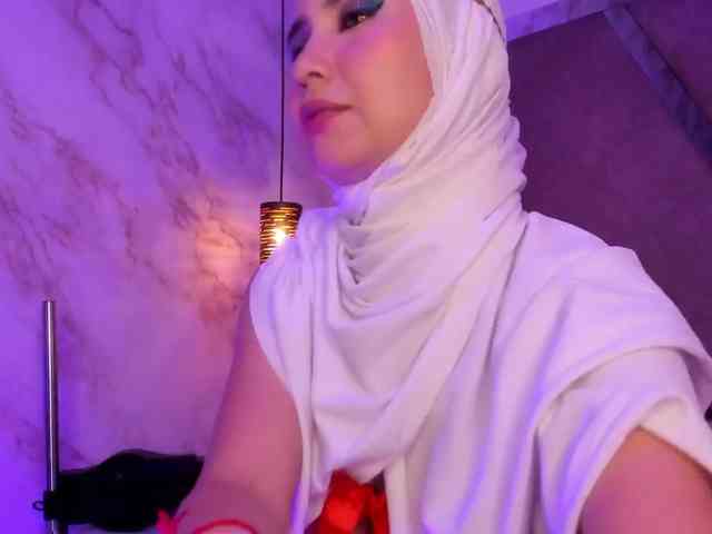 Zareen- webcam