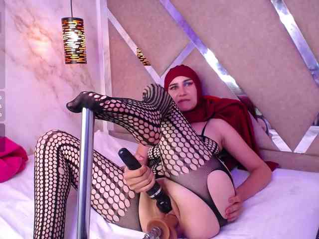 Zareen- webcam