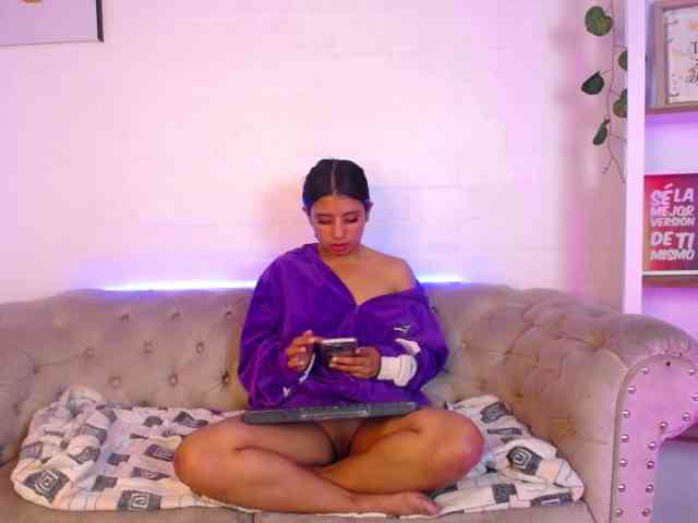 GabbieSwettie webcam