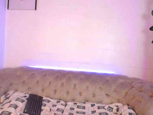 GabbieSwettie webcam