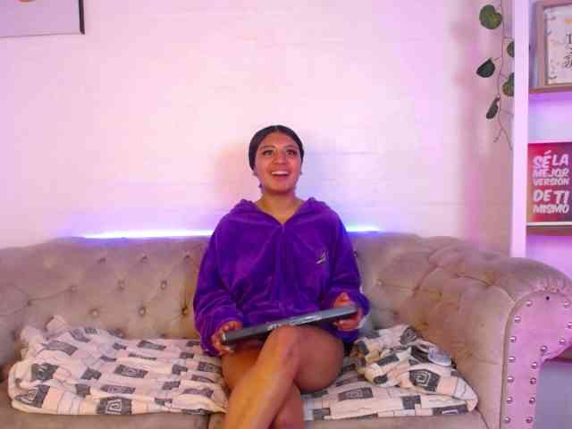GabbieSwettie webcam