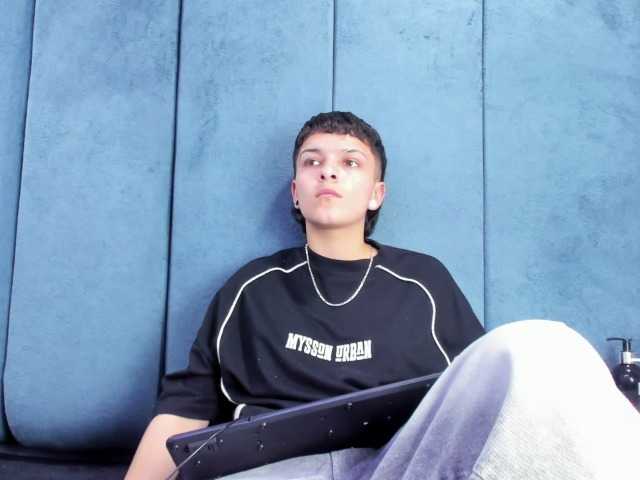 MeganThompson's BongaCams show and profile