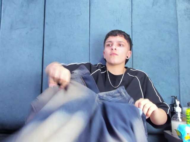 MeganThompson's BongaCams show and profile