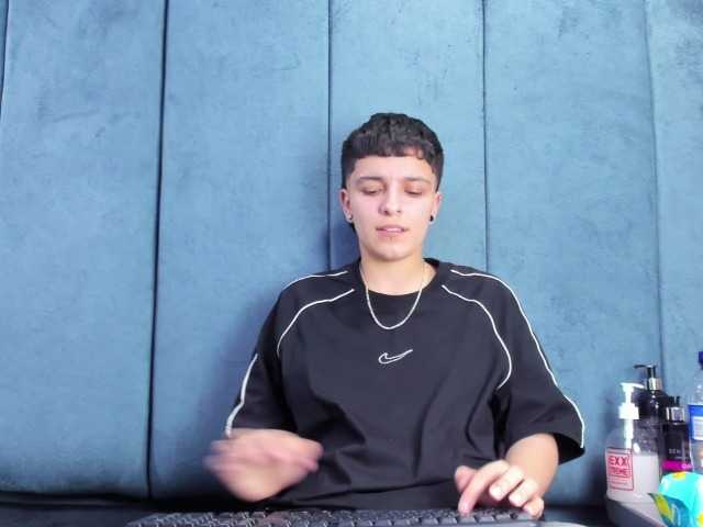 MeganThompson's BongaCams show and profile