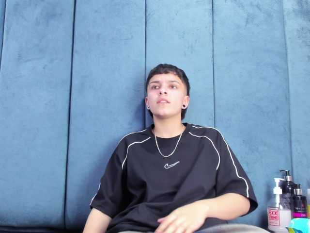 MeganThompson's BongaCams show and profile