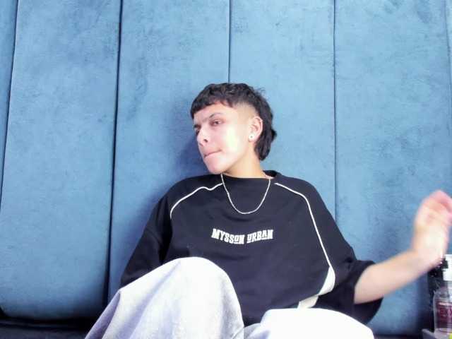 MeganThompson's BongaCams show and profile