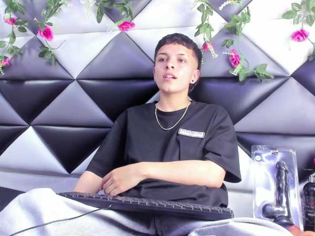 MeganThompson's BongaCams show and profile