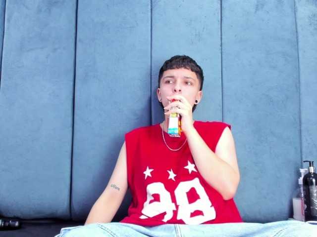 MeganThompson's BongaCams show and profile