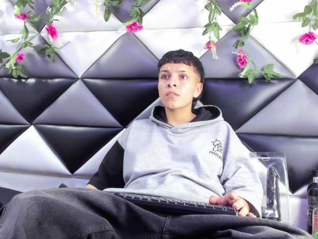 MeganThompson's BongaCams show and profile