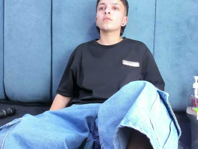 MeganThompson's BongaCams show and profile