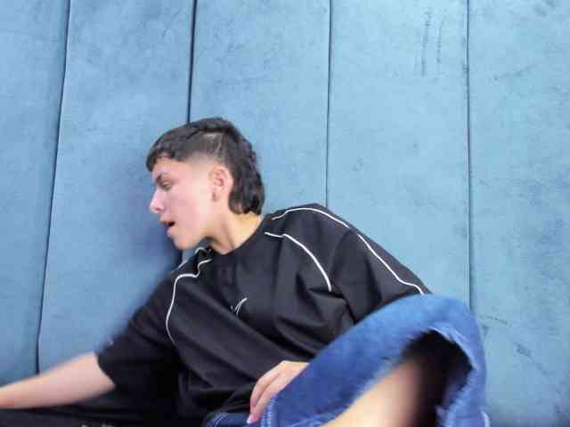 MeganThompson Live Webcam on BongaCams