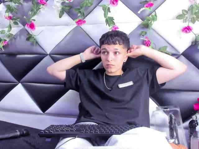 MeganThompson Live Webcam on BongaCams