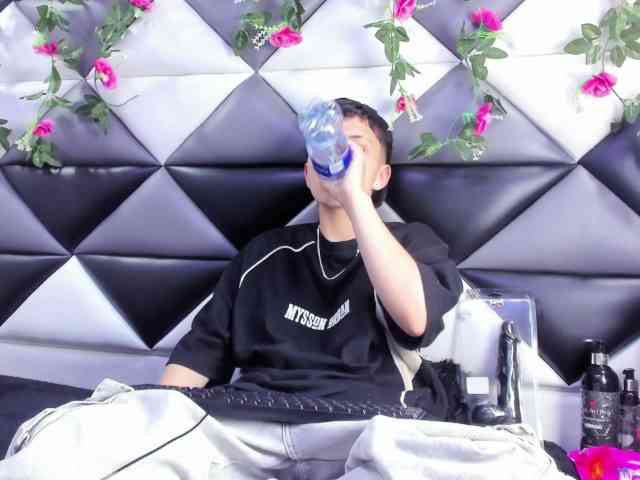 MeganThompson webcam