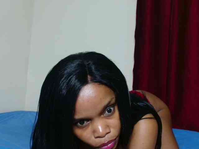 Undeniablyhot Live Webcam on BongaCams