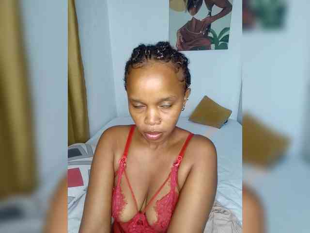 Undeniablyhot webcam