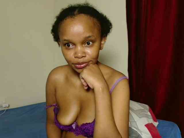 Undeniablyhot webcam