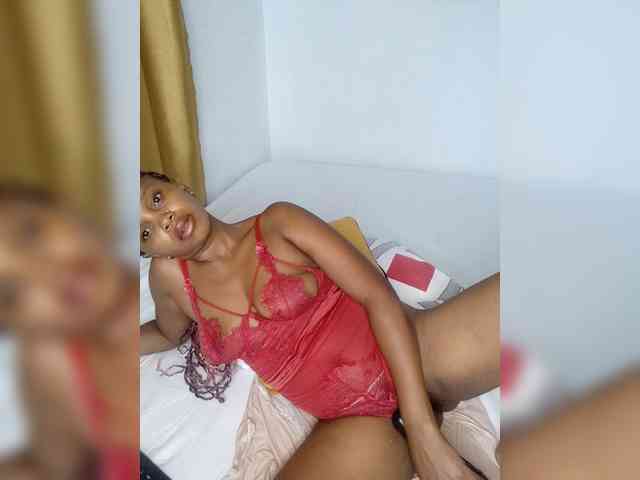 Undeniablyhot webcam