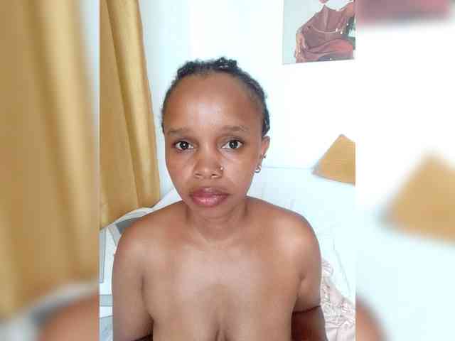 Undeniablyhot webcam