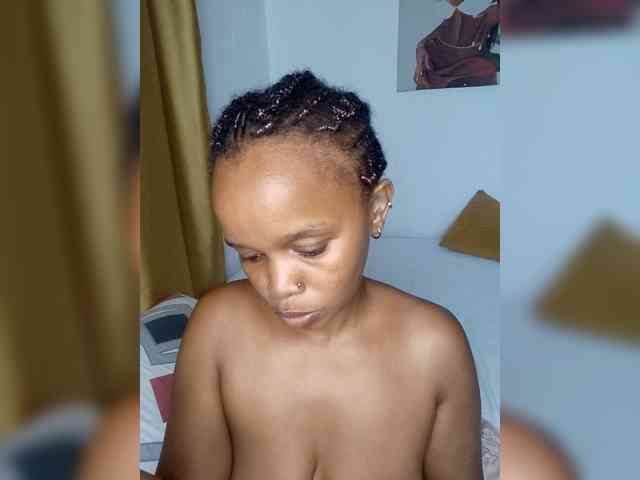 Undeniablyhot webcam