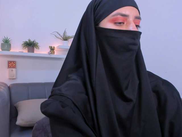 le modèle salma-arabic est en webcam porno dans un show sur le site bongacams, il possède les tags suivants: Arab,Brunette,Trimmed