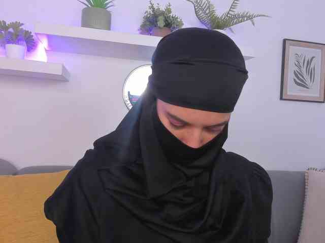 chat naked Salma-arabic