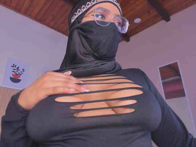 sasha-anaan webcam
