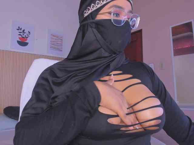 sasha-anaan webcam