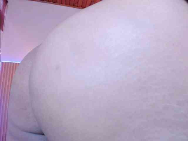 sasha-anaan webcam