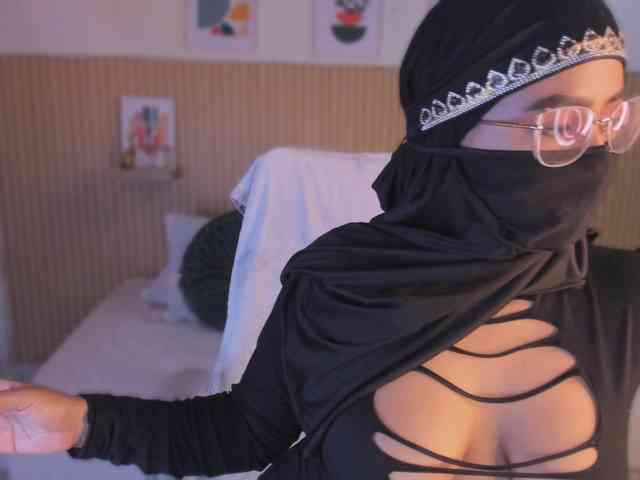 sasha-anaan webcam