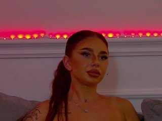 NaomiDyce Porn Show